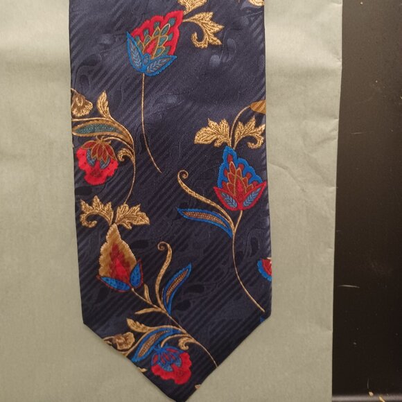 Vintage Barcelino Italian Silk Tie - Picture 1 of 2
